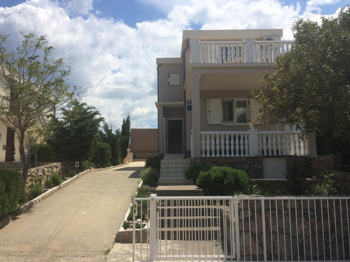 Apartment سيساريكا المظهر الخارجي الصورة