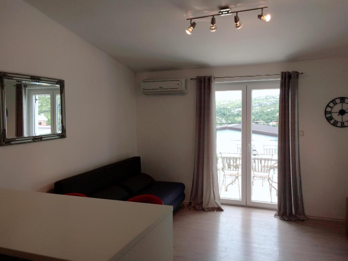 Apartment سيساريكا المظهر الخارجي الصورة